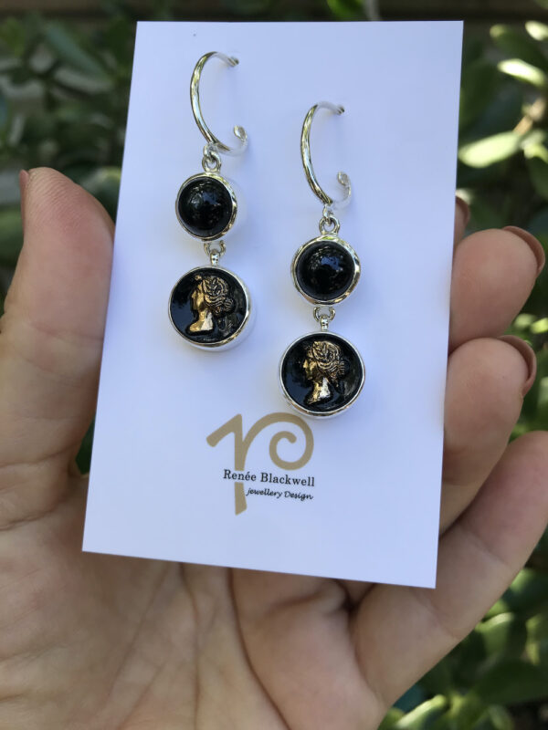 Fabulous Vintage Black/Gold Cameo Button Earrings   #BZQ2 - Image 4