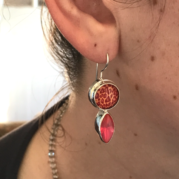 Pink Lovers! Animal Print Button & Crystal Earrings!    #CAQ9 - Image 3