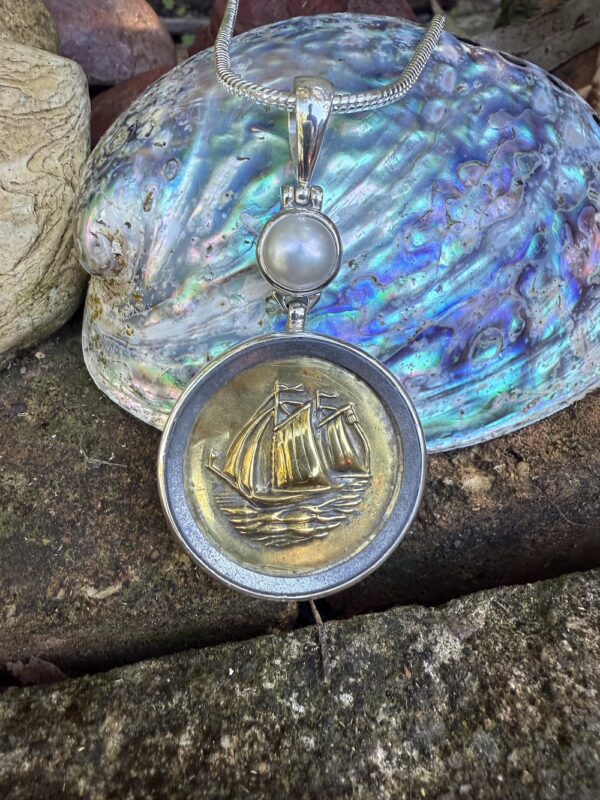Flash Sale!  Antique Sailboat Button Pendant-Includes Silver Chain!   #LI887 - Image 3