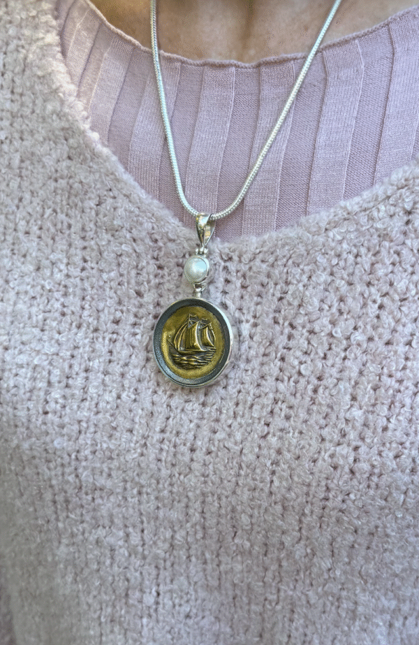 Flash Sale!  Antique Sailboat Button Pendant-Includes Silver Chain!   #LI887 - Image 2