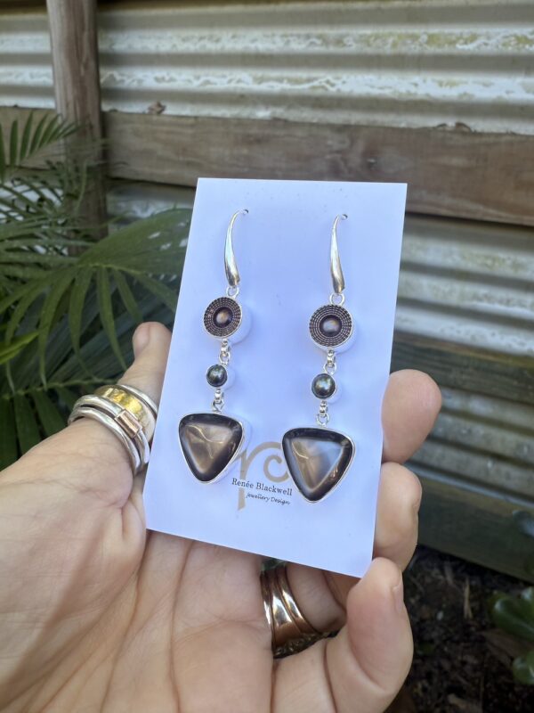 Chocolate Vintage Buttons & Pearl Earrings of the Week!   KITQ - Image 4