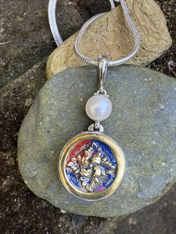 Classic! Antique Button & Pearl Pendant-Includes Silver Chain!   #PMU7 - Image 5