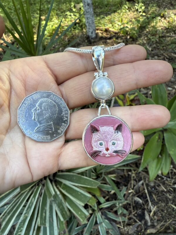 Charming Vintage "Kitty-Kat" Button & Pearl Pendant-Includes Silver Chain!   #PKK8 - Image 5