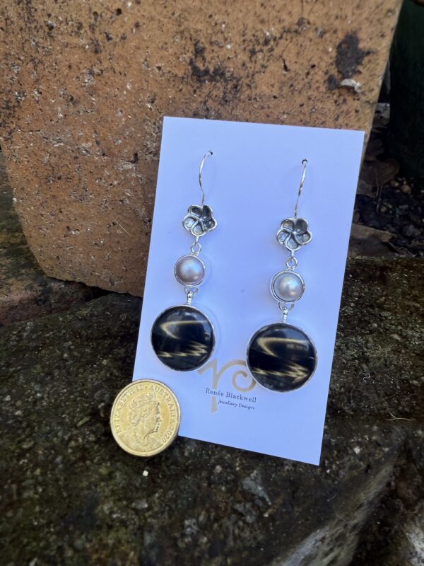 "Chocolate Swirl" Vintage Button & Pearl Earrings   #CV52 - Image 3