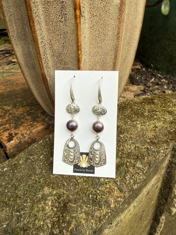 Renée's Pick Pearl Earrings of the Week!   #KLI62 - Image 3