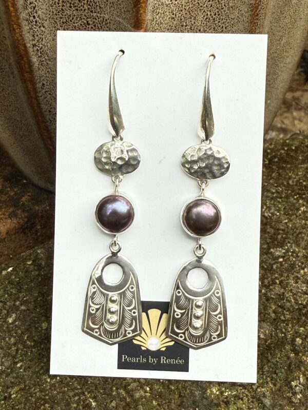 Renée's Pick Pearl Earrings of the Week!   #KLI62