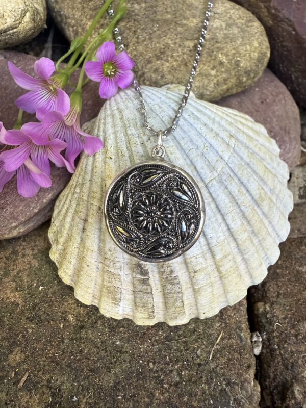 "Mini" Vintage Button Pendant of the Week-Includes Sterling Silver Chain!   #998T - Image 3