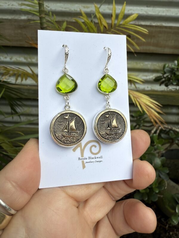 Renée's Pick Vintage Button Earrings of the Week!   #255CR - Image 2