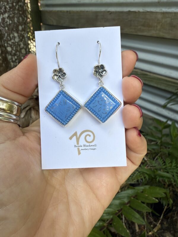 Sky Blue Vintage 1940's Czechoslovakian Button Earrings   #BB79 - Image 5