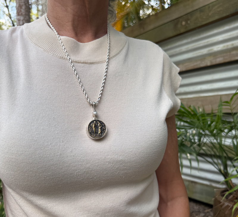 Timeless Antique "Courting Couple" Button & Pearl Pendant #MKU82 - Image 6