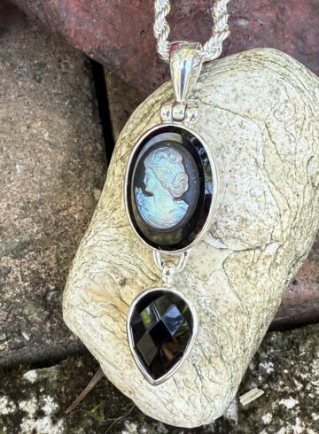 Renée's Pick-Stunning Pendant of the Week!  #POZZ32