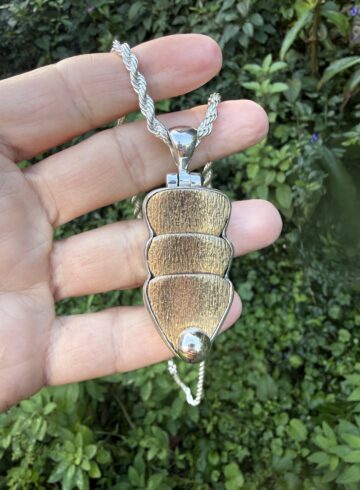 Pendant to Wear Every Day-Casual or Dressy-Includes Silver Chain!   #DD98M