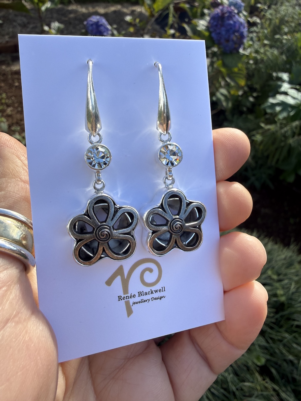 "Flower Power" Vintage Button & Shimmering Crystal Earrings #NJW3 - Image 4