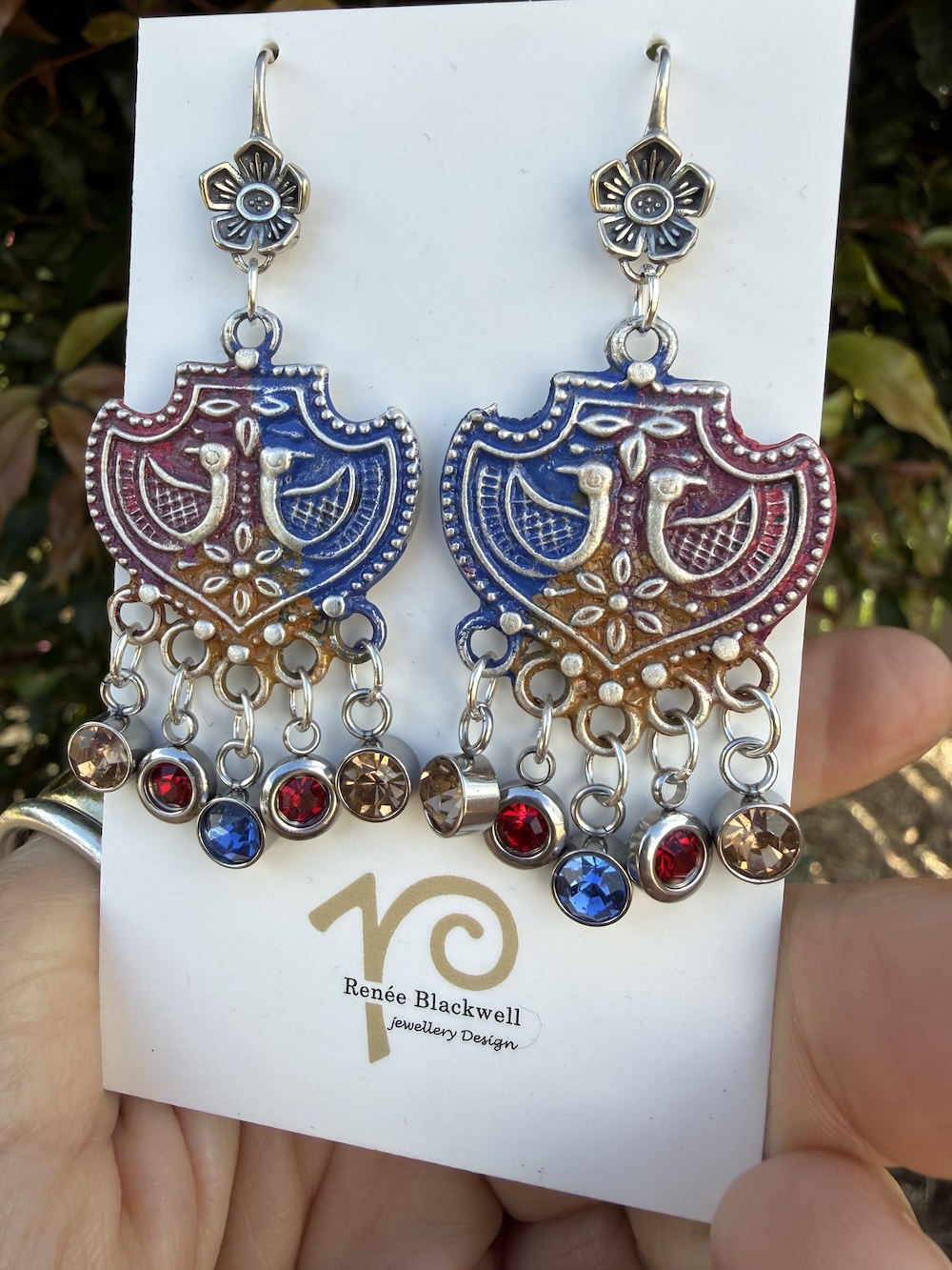"Birds in a Shield" Earrings with Sparkling Crystals #OU64 - Image 4