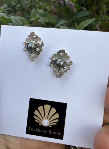 Delightful Sterling Silver Stud/Post Earrings with "Peacock" Pearls   #TMG6