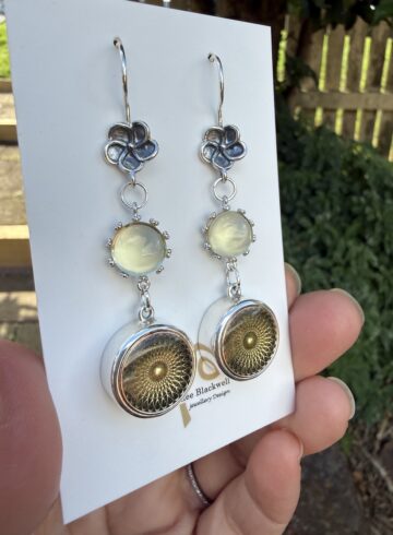 Superb Vintage Button Earrings of the Week!   #DSA2