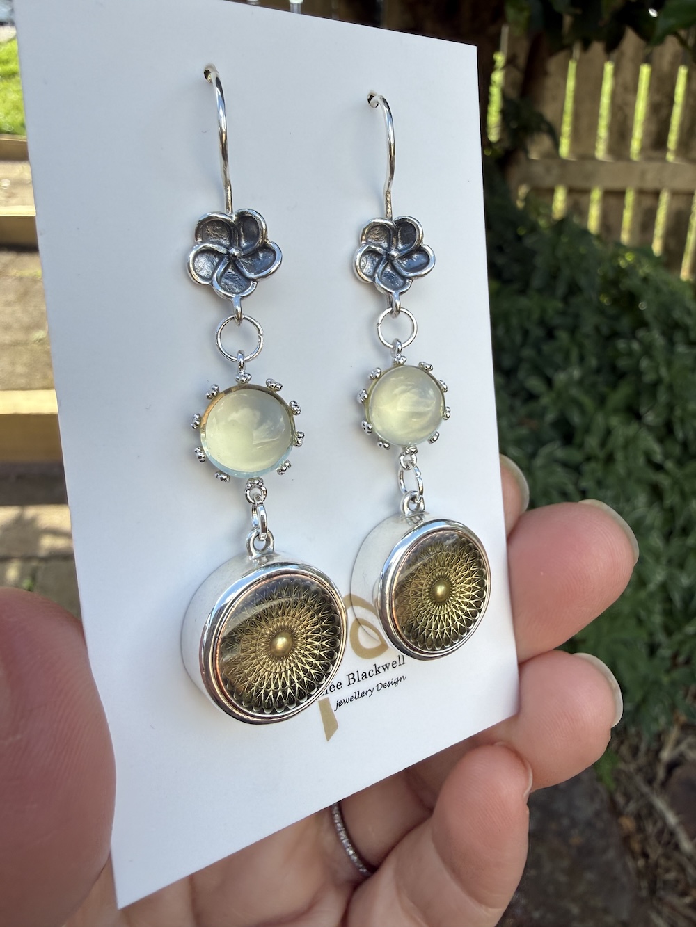 Superb Vintage Button Earrings of the Week! #DSA2