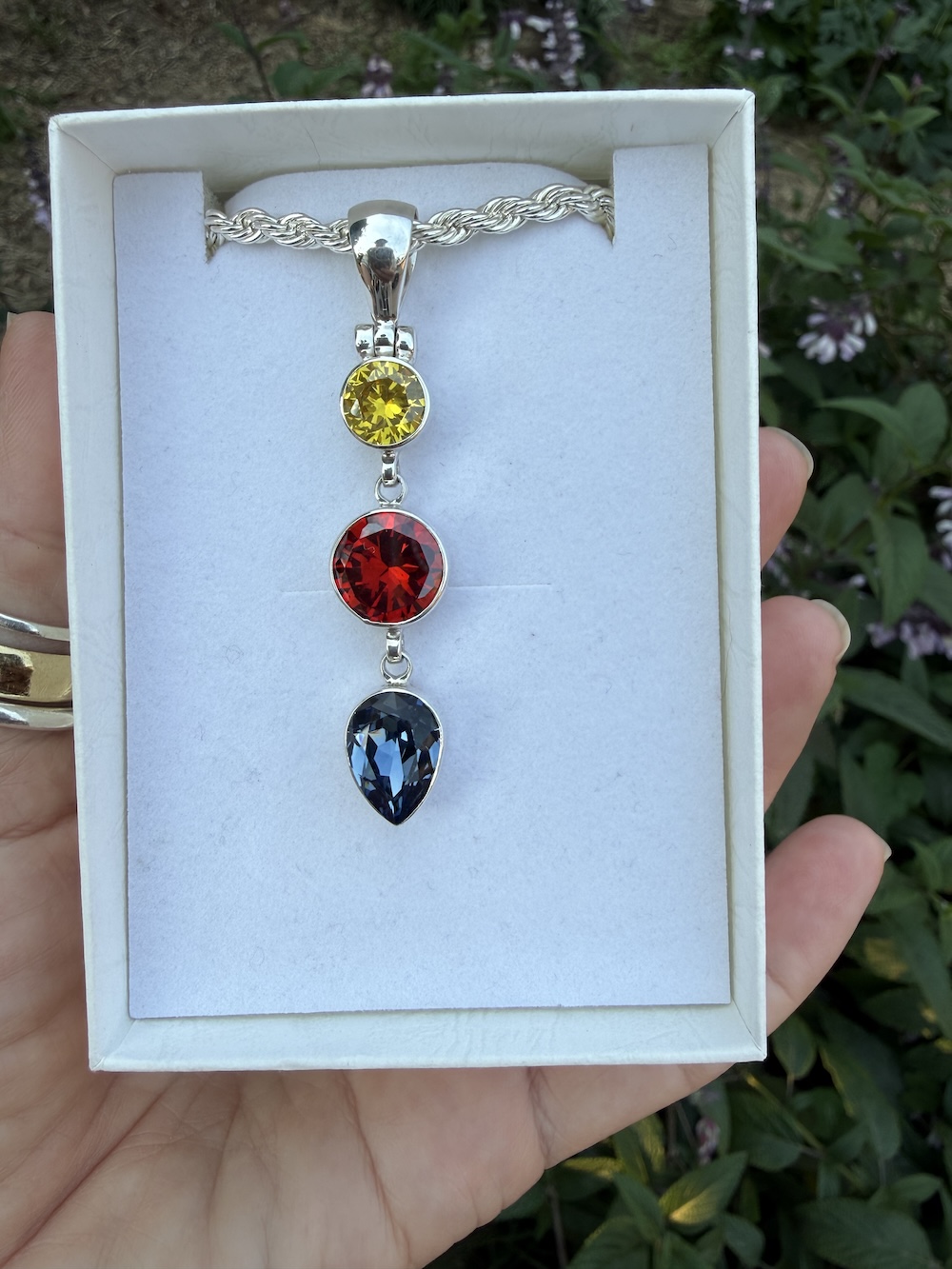 Phenomenal Swarovski Crystal Three Drop Pendant-Includes Silver Chain! #IP82 - Image 2