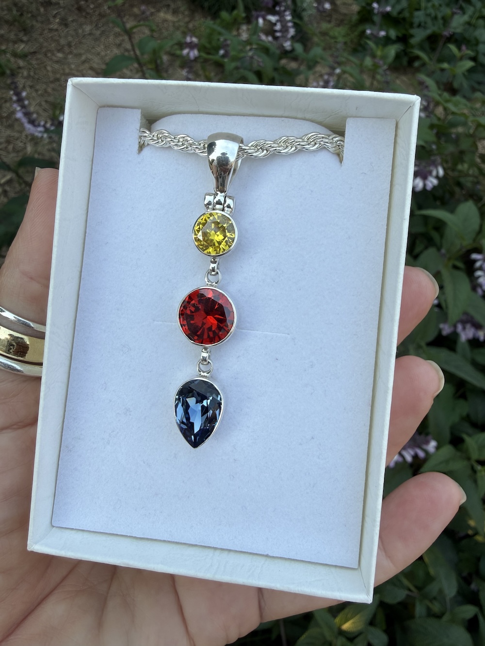 Phenomenal Swarovski Crystal Three Drop Pendant-Includes Silver Chain! #IP82 - Image 5