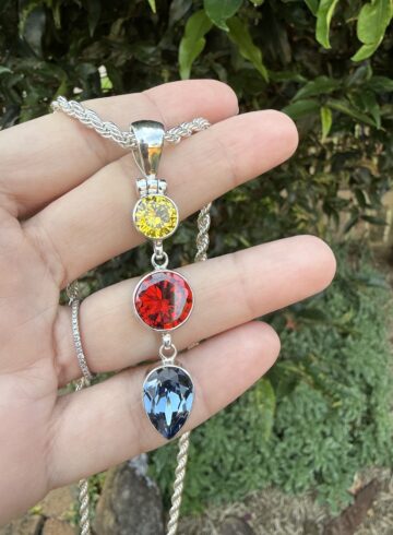 Phenomenal Swarovski Crystal Three Drop Pendant-Includes Silver Chain! #IP82