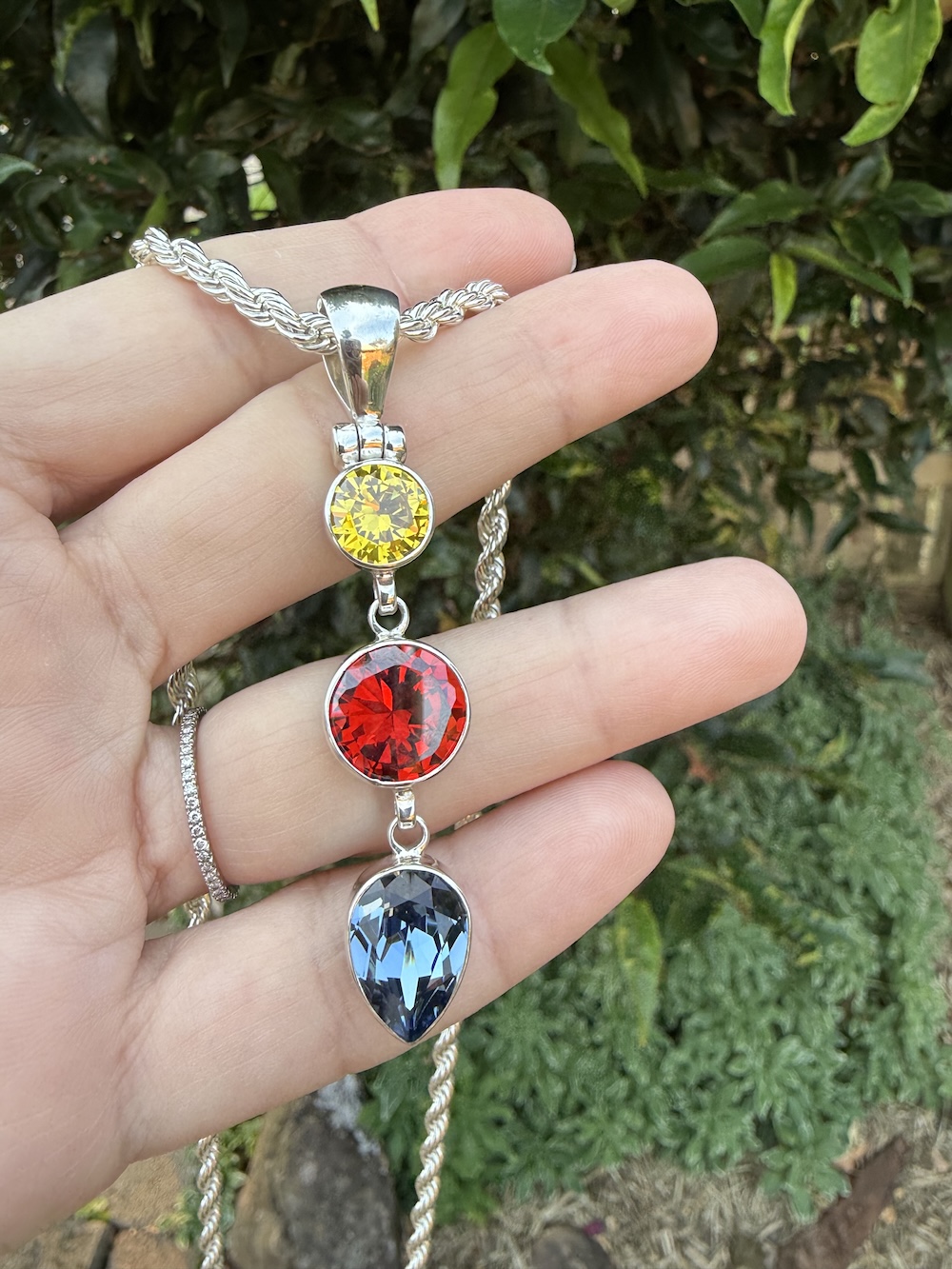 Phenomenal Swarovski Crystal Three Drop Pendant-Includes Silver Chain! #IP82