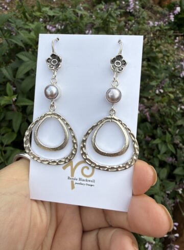 Pearl Earrings of the Week!   #TA82