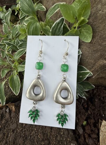 Dazzling Green Earring Delights    #BWQ22