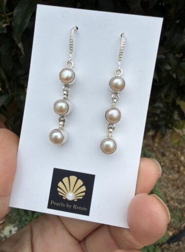 Lovely 3-Drop Lustrous Pearl Earrings   #WIK4