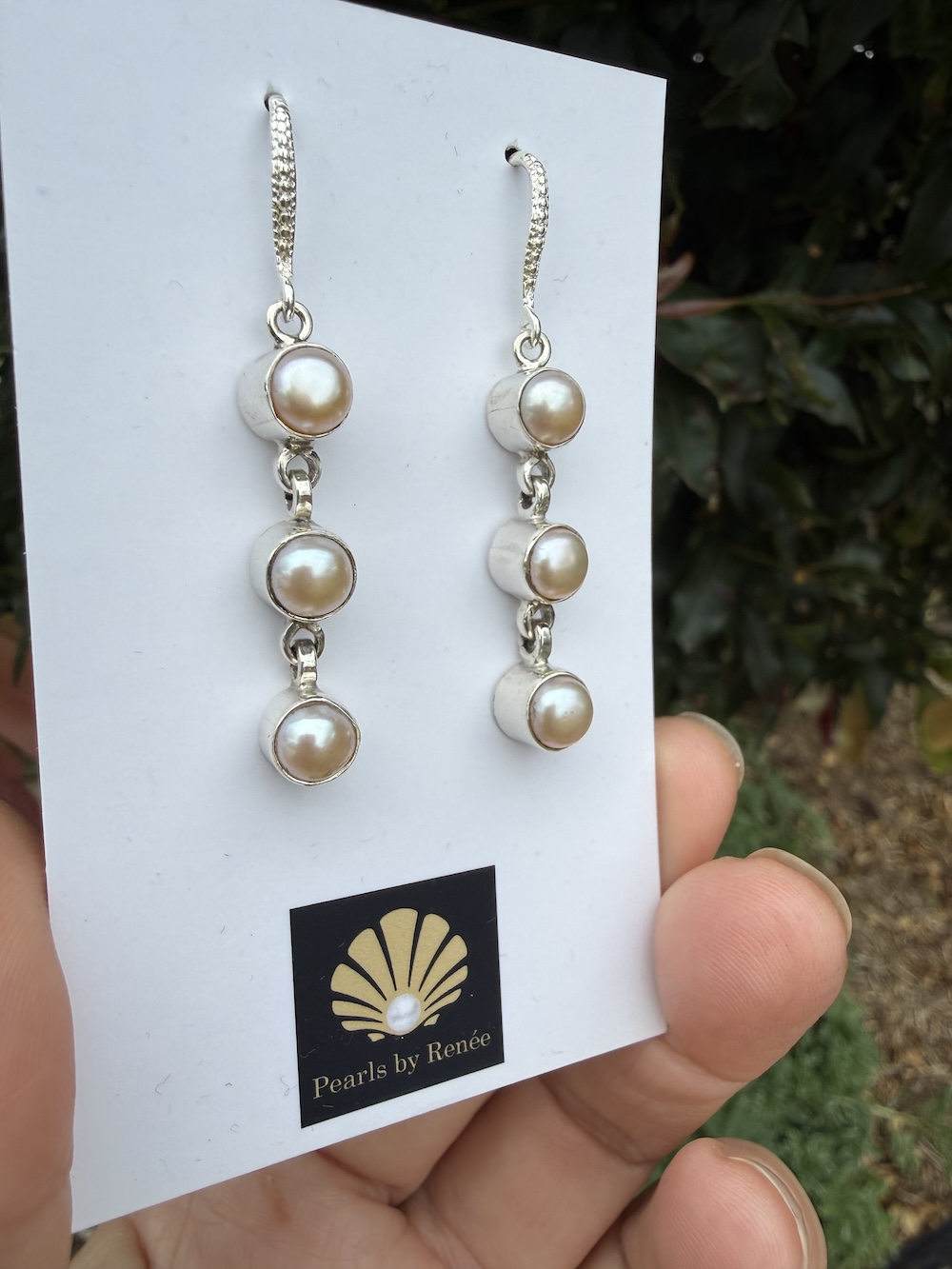 Lovely 3-Drop Lustrous Pearl Earrings #WIK4 - Image 4