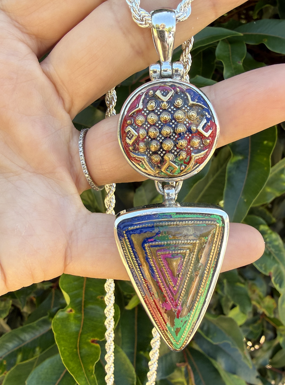 Colourful Antique Button Pendant-Includes Silver Chain! #ZZC4 - Image 4